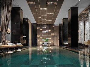 Couples treatment room(s), sauna, hot tub, steam room, body treatments