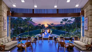 3 bars/lounges, swim-up bar, poolside bar, beach bar