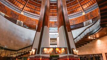 3 restaurants, breakfast, lunch, dinner served; Asian cuisine