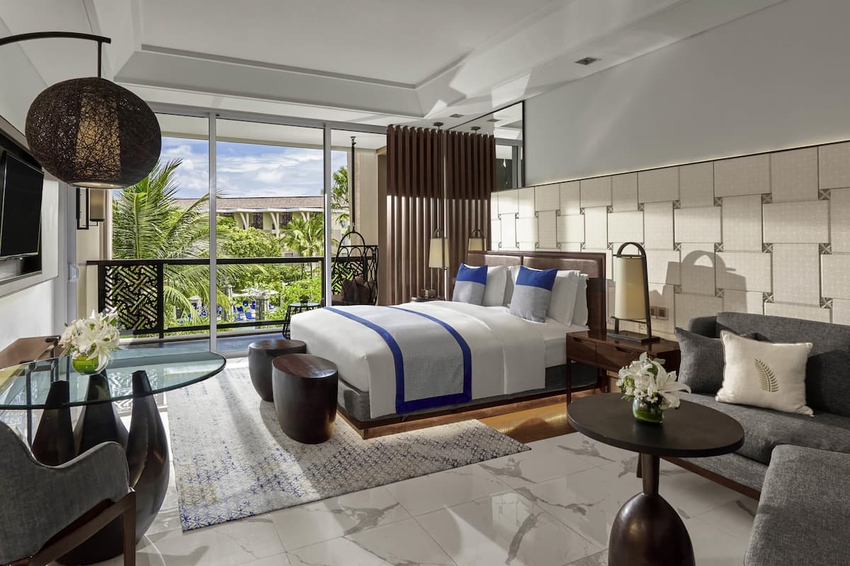 Luksushuone, 1 suuri parisÀnky, nÀköala lomakeskukseen | Ylelliset vuodevaatteet, untuvapeitot, minibaari, tallelokero huoneessa