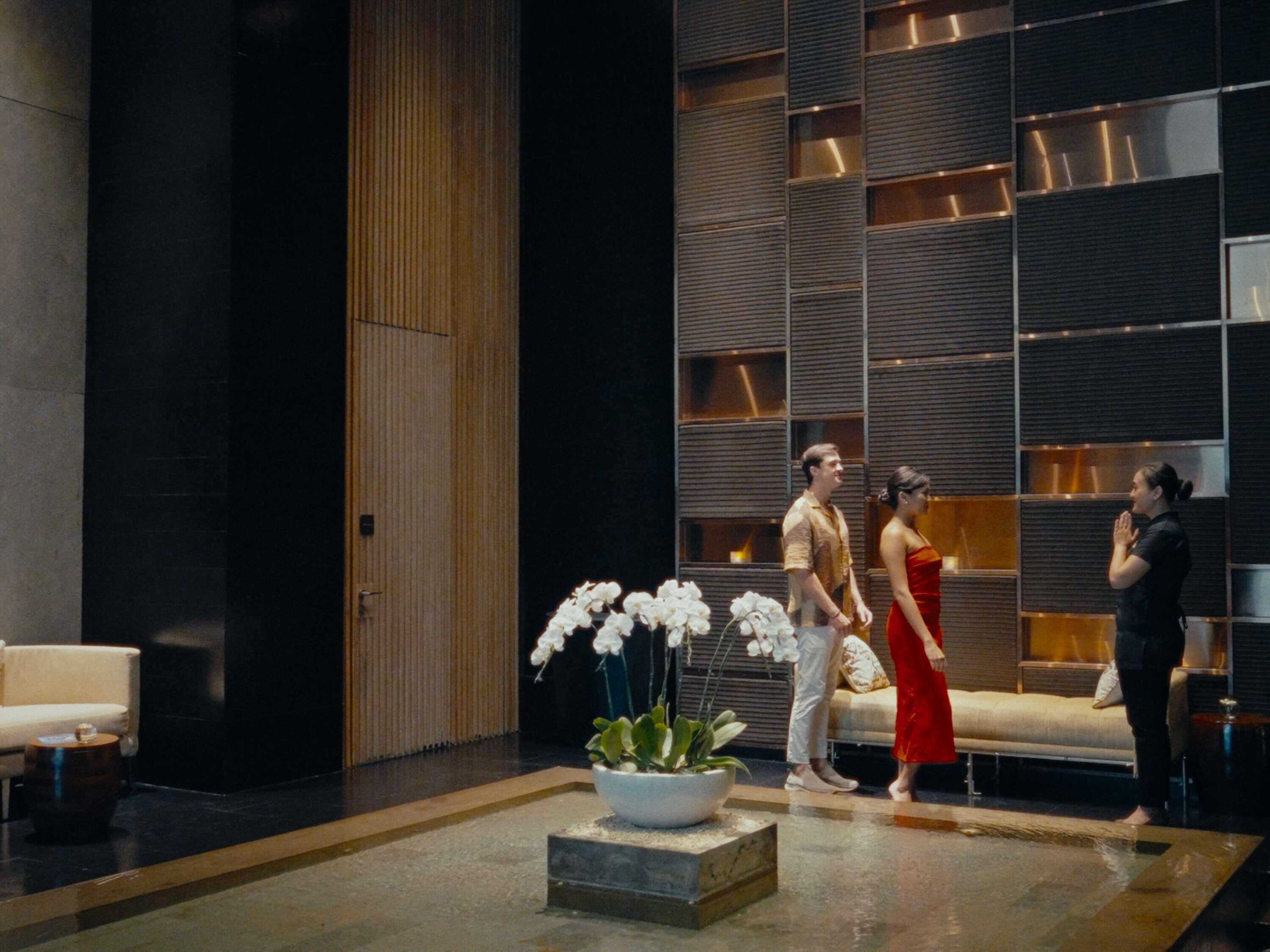 Couples treatment rooms, sauna, hot tub, steam room, body treatments