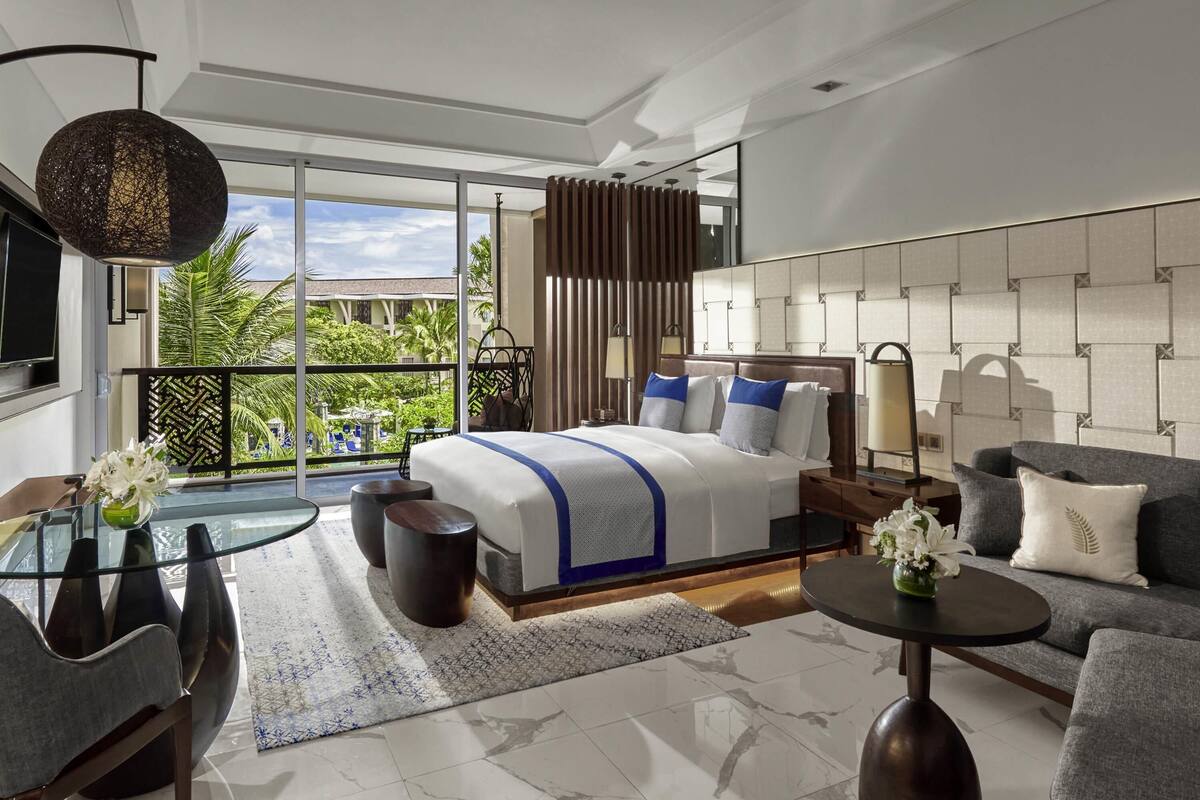 Luxury Room, 1 King Bed, Resort View