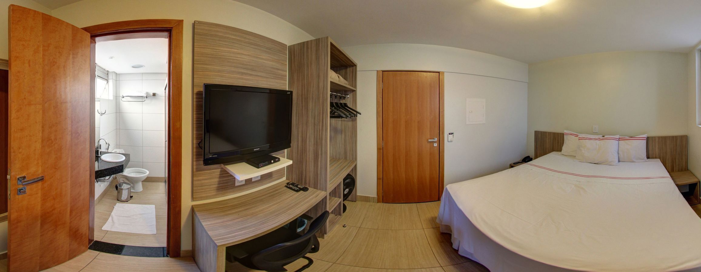 Desk, travel crib, free WiFi, bed sheets