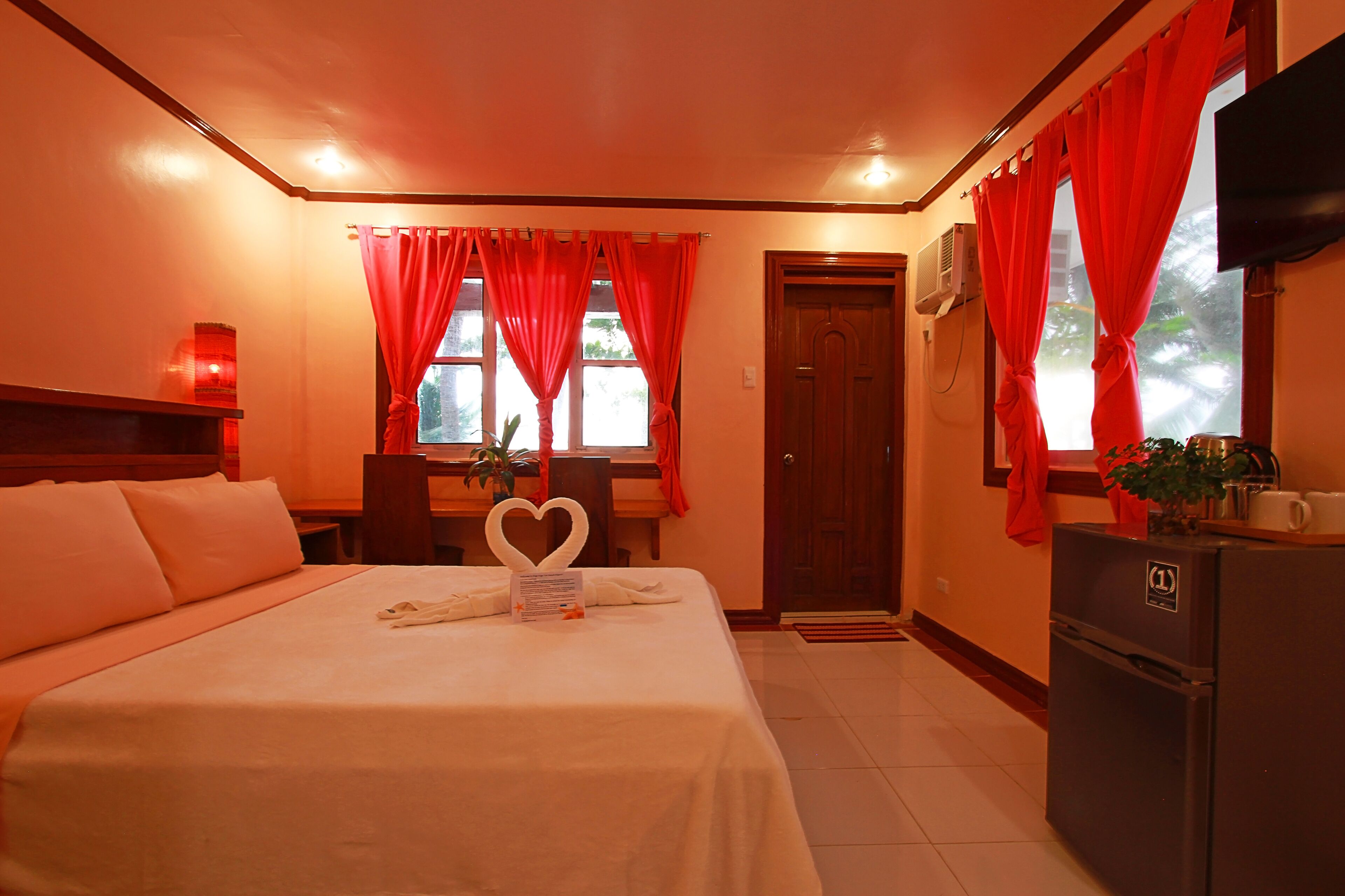 super deluxe seaview | 1 bedroom, individually decorated, free wifi