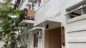 Individually decorated, free WiFi