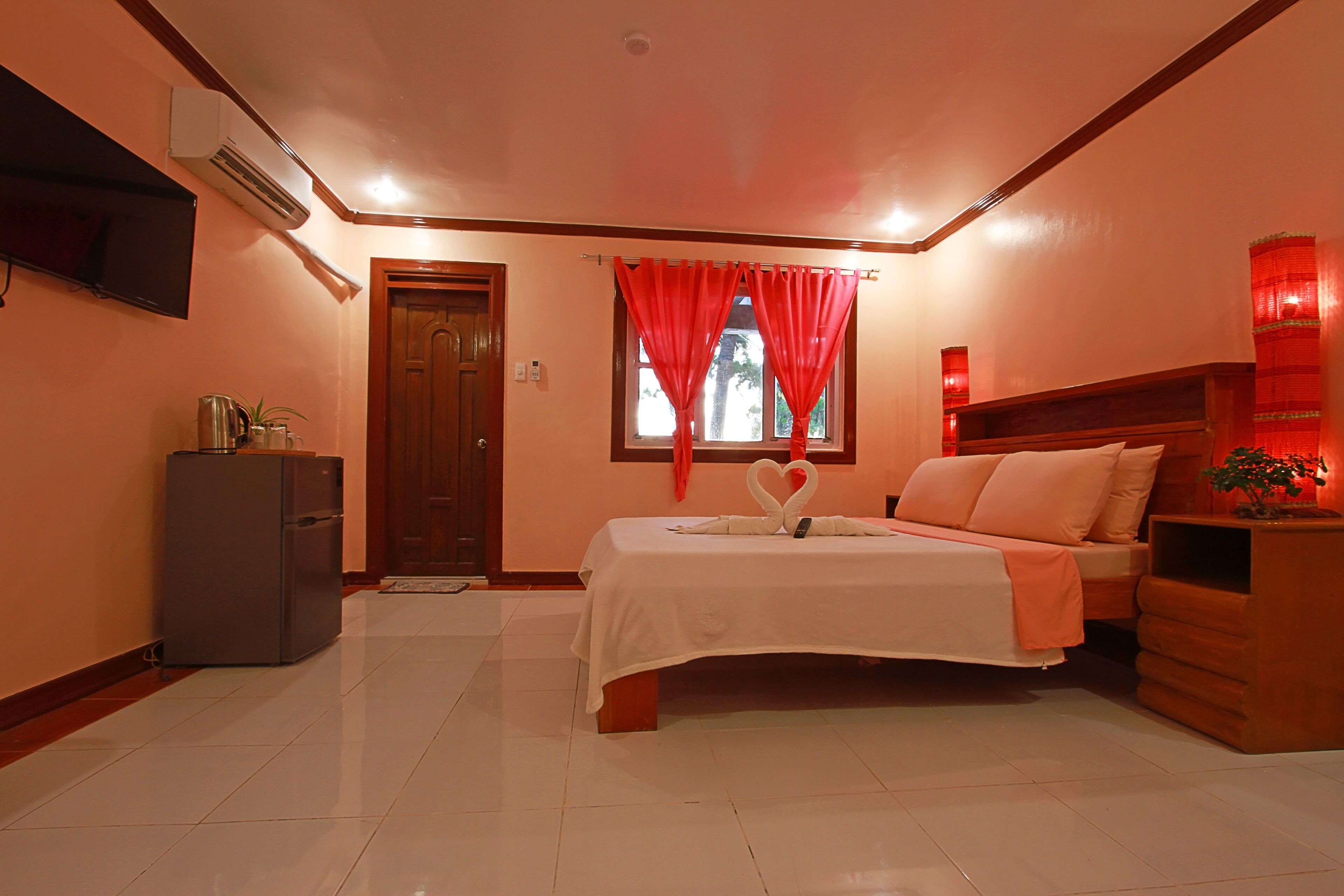 Premier Room, Sea View | Individually decorated, free WiFi