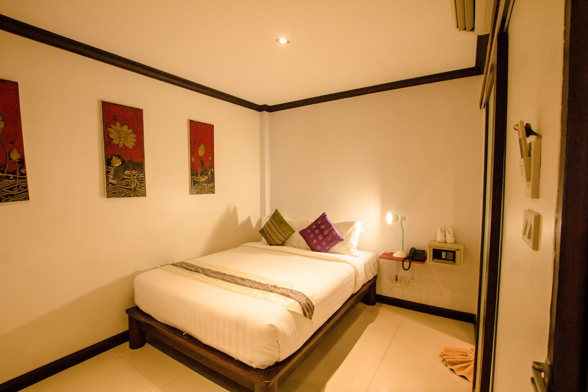Habitación individual (with No window) | Ropa de cama de alta calidad, caja fuerte, escritorio