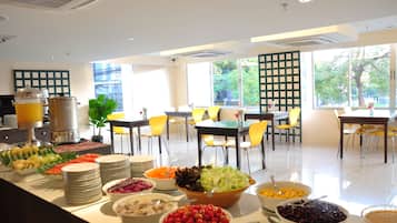 Daily buffet breakfast for a fee