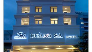 Fassade der Unterkunft – Abend/Nacht