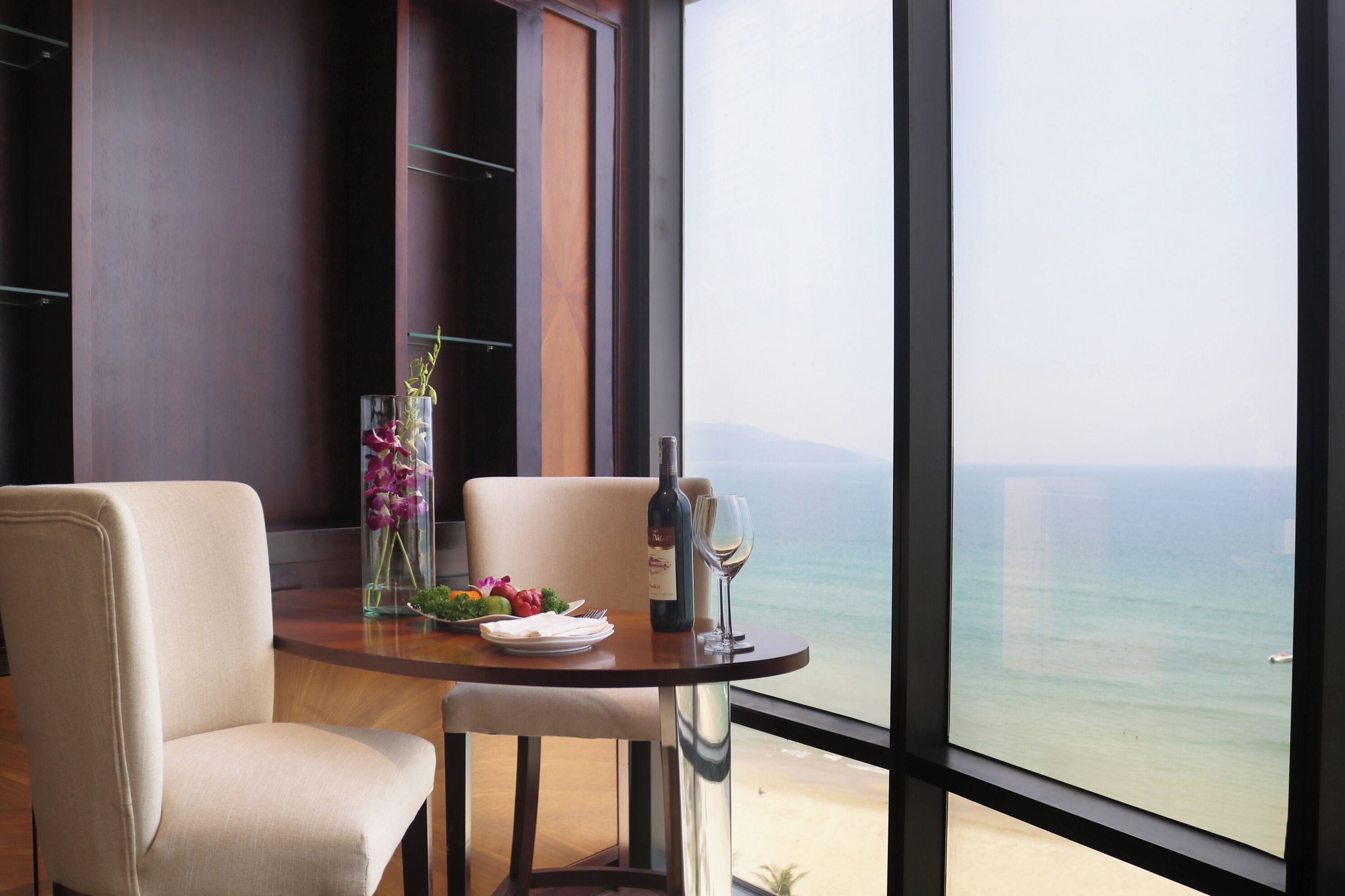 Executive Suite, 1 Double Bed, Balcony, Ocean View | Beach/ocean view