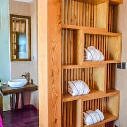 Sauna, bilik wap, rawatan badan, aromaterapi, urut tuaman batu