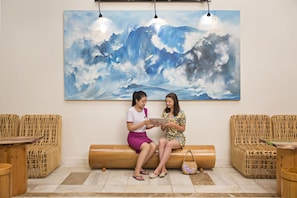 Sauna, steam room, body treatments, aromatherapy, hot stone massages