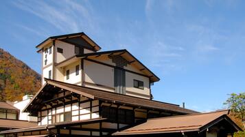 Overnatningsstedets facade