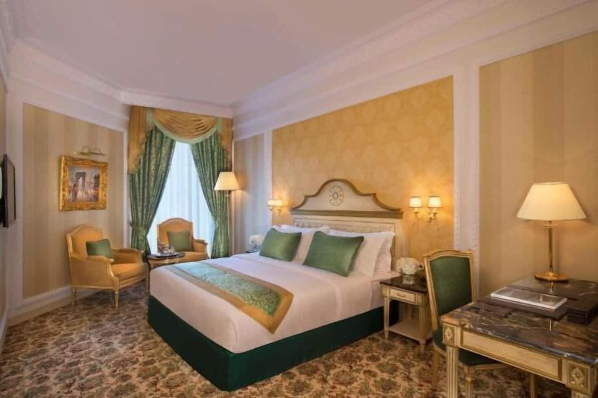 Biancheria da letto di alta qualità, minibar, una cassaforte in camera