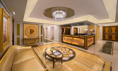 Royal Rose Abu Dhabi, a Curio by Hilton Affiliated Hotel - Image 5