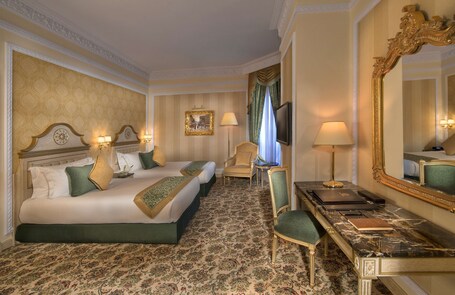 Royal Rose Abu Dhabi, a Curio by Hilton Affiliated Hotel - Image 7