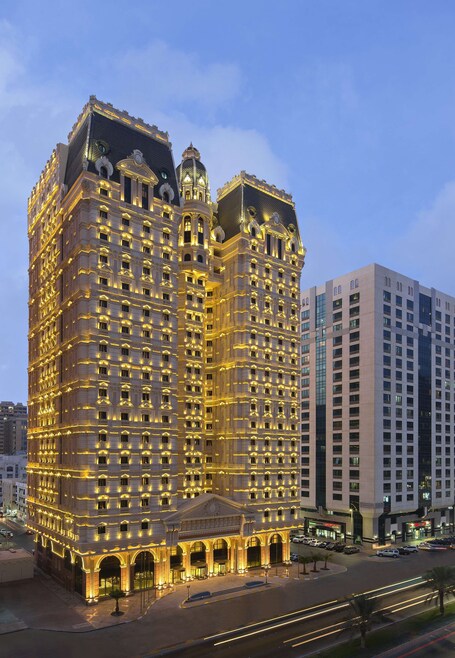 Royal Rose Abu Dhabi, a Curio by Hilton Affiliated Hotel - Image 17