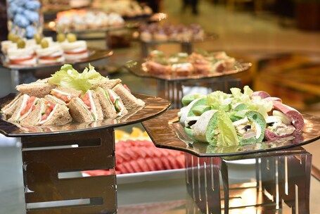 Royal Rose Abu Dhabi, a Curio by Hilton Affiliated Hotel - Image 42