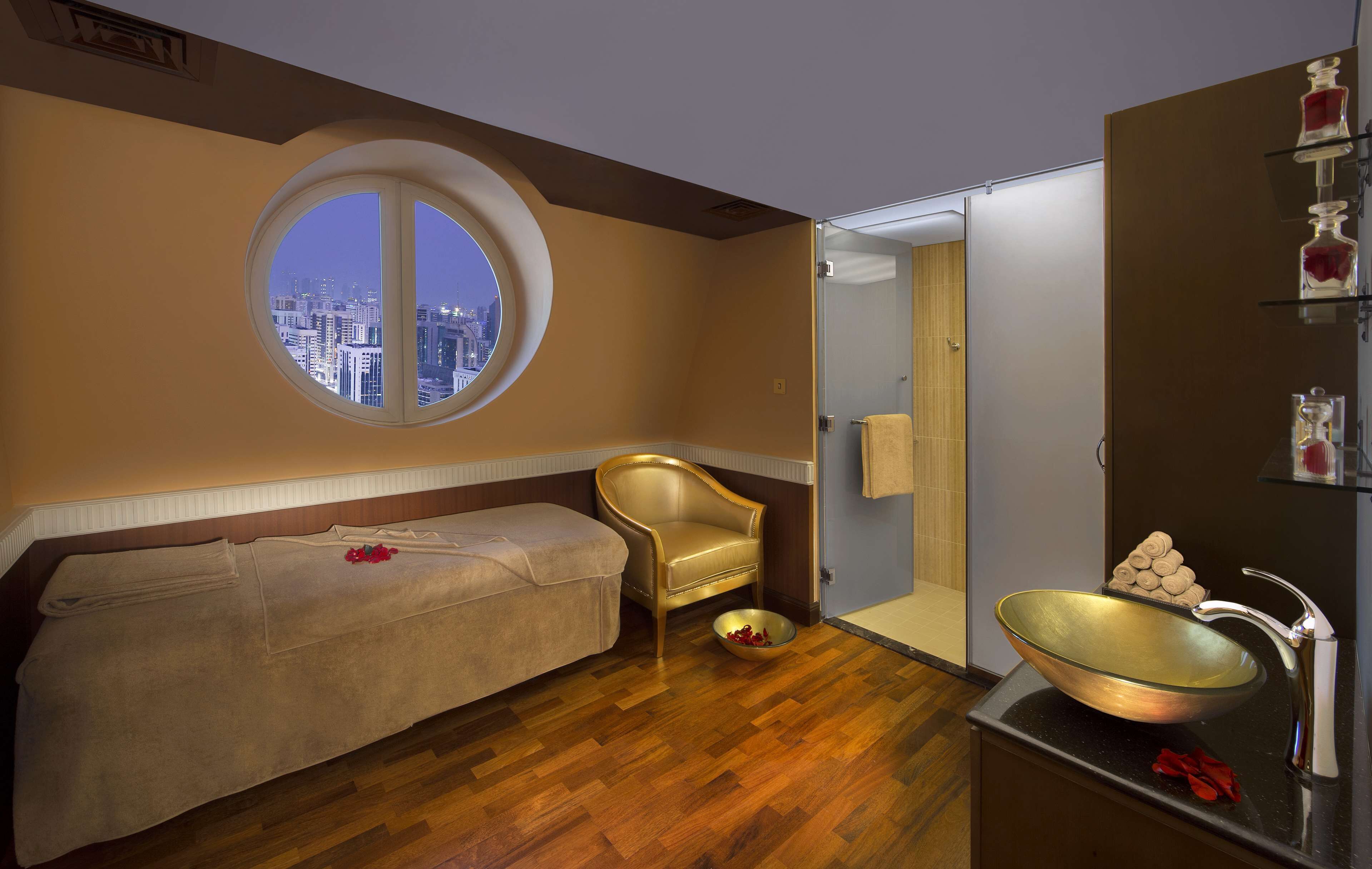 Foto - Royal Rose Abu Dhabi, a Curio Collection by Hilton Affiliated Hotel