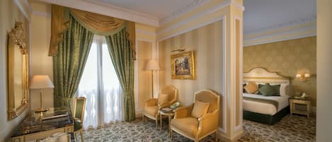 Ropa de cama de alta calidad y minibar