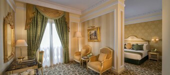 Royal Rose Hotel Abu Dhabi, Curio Collection by Hilton