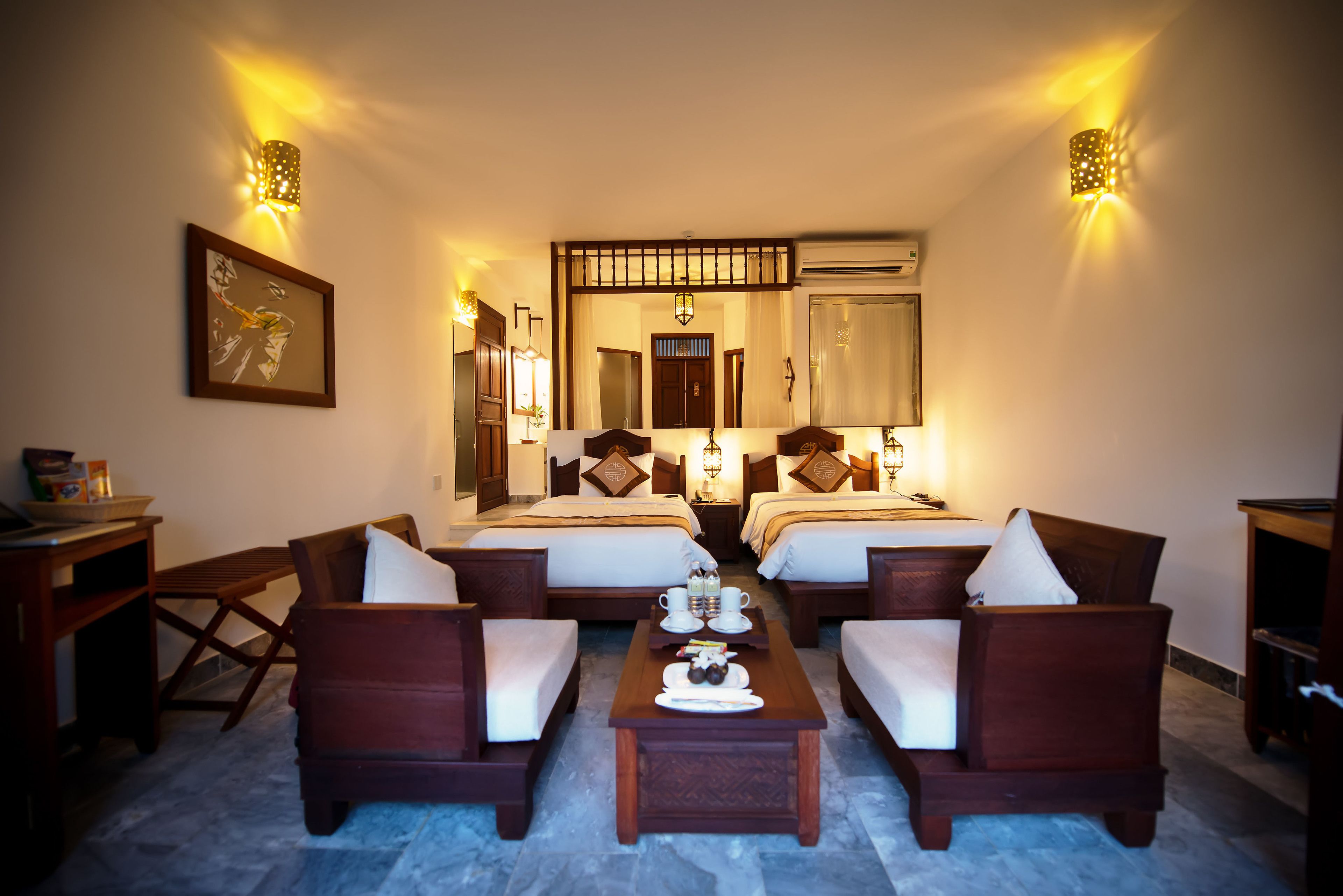 superior family connecting room | hypo-allergenic bedding, minibar, in-room safe, desk