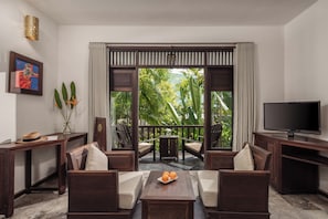 Deluxe Room, Garden View | Hypo-allergenic bedding, minibar, in-room safe, desk - Legacy Hoi An Resort (Da Nang)