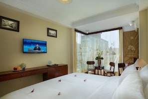 Minibar, in-room safe, desk, blackout curtains