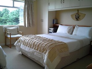 Verdunkelungsvorhänge, kostenloses WLAN