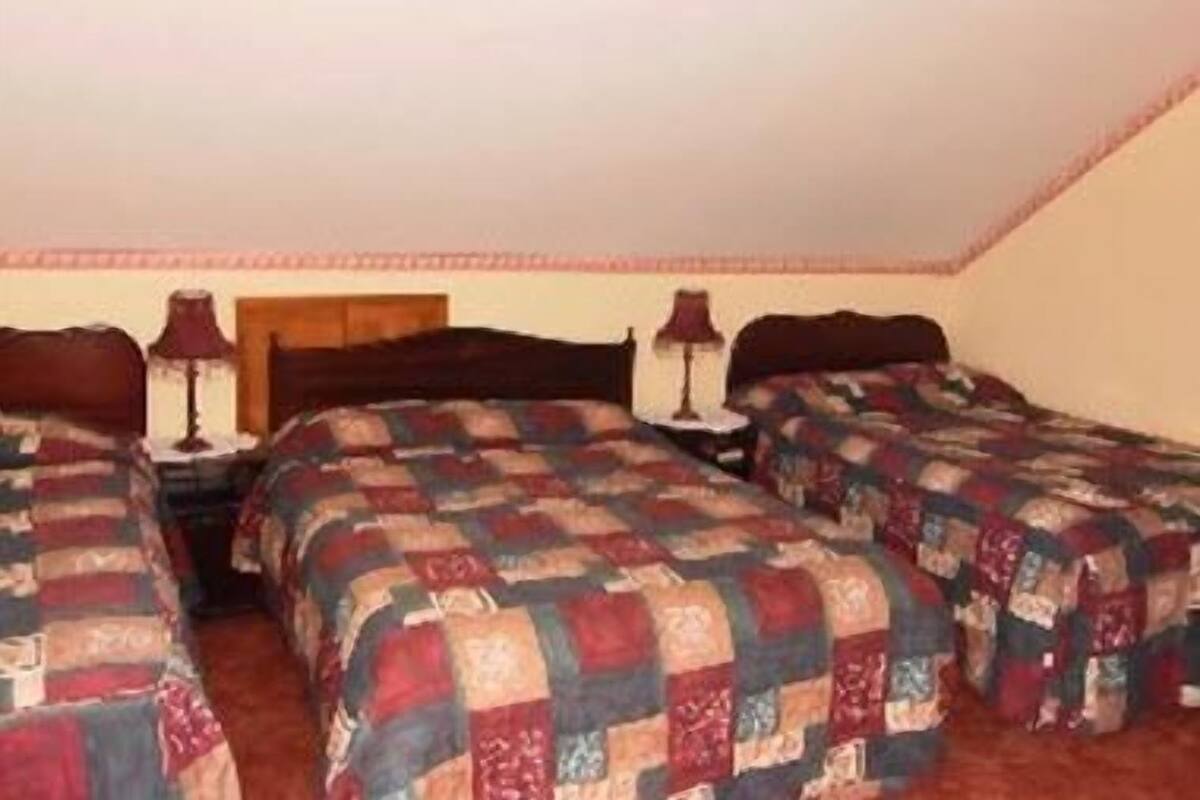 Family Room, Ensuite