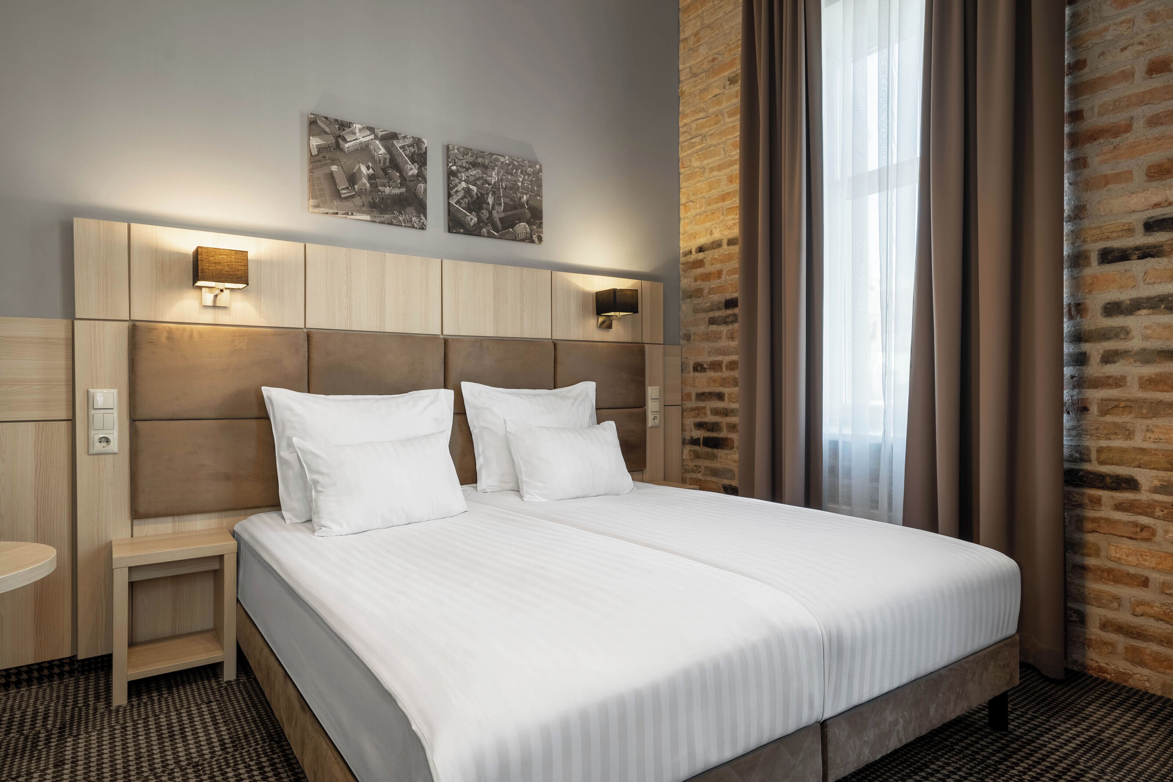 1 bedroom, pillow-top beds, minibar, in-room safe