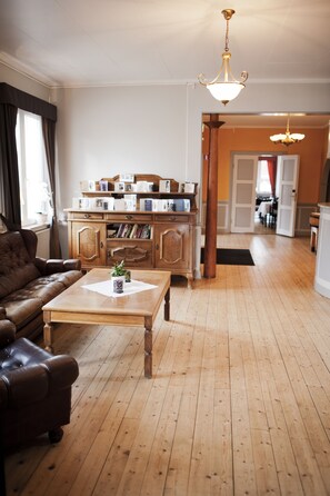 로비 좌석 공간