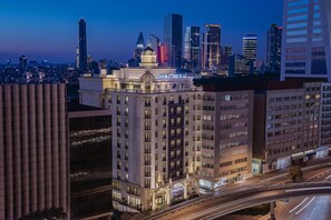 Exterior - DoubleTree By Hilton Istanbul Gayrettepe (Istanbul)