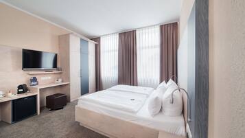 Doppelzimmer | Allergikerbettwaren, Zimmersafe, individuell eingerichtet