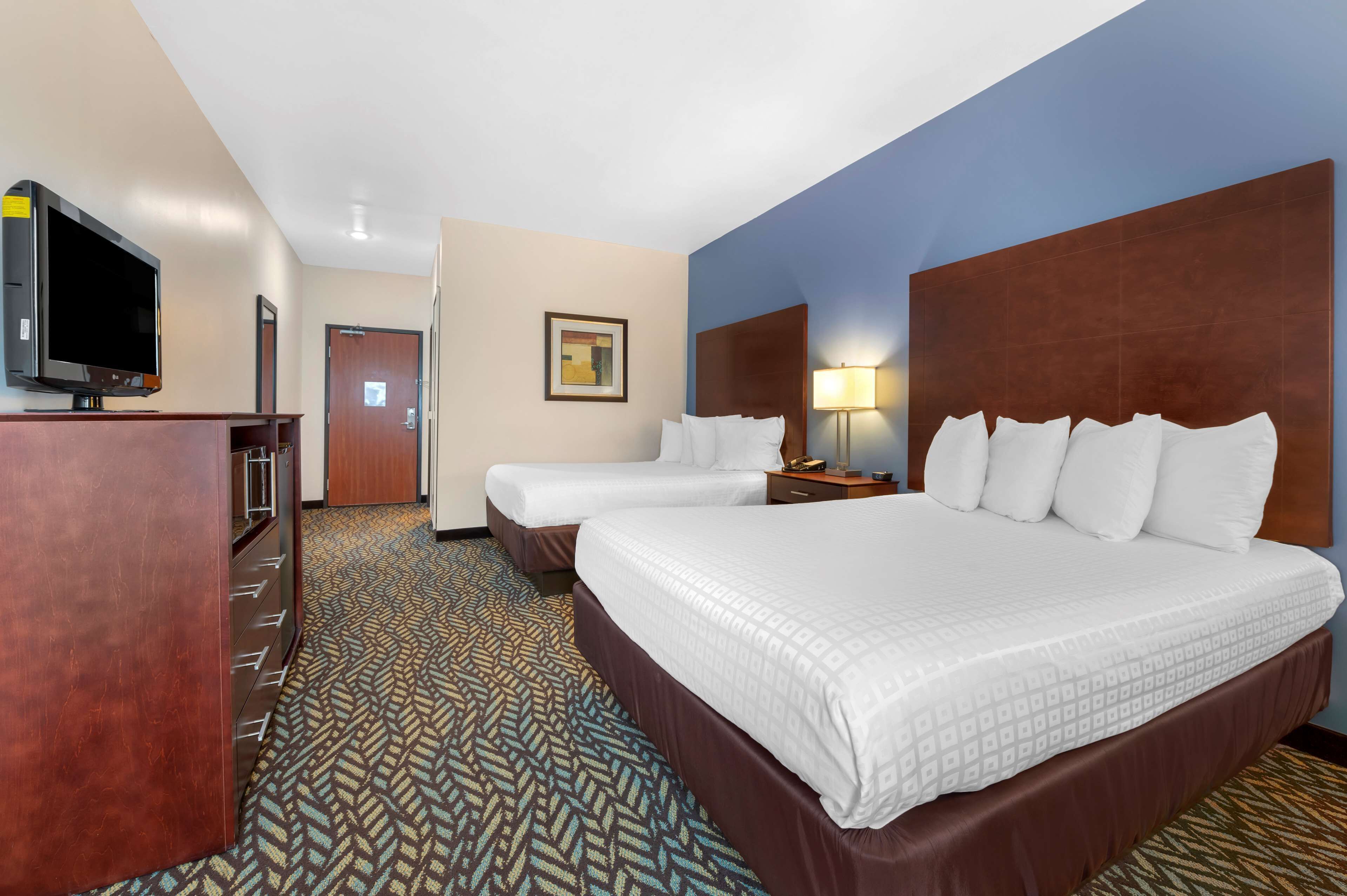 standard room, 2 queen beds, non smoking, refrigerator & microwave | iron/ironing board, free wifi, bed sheets