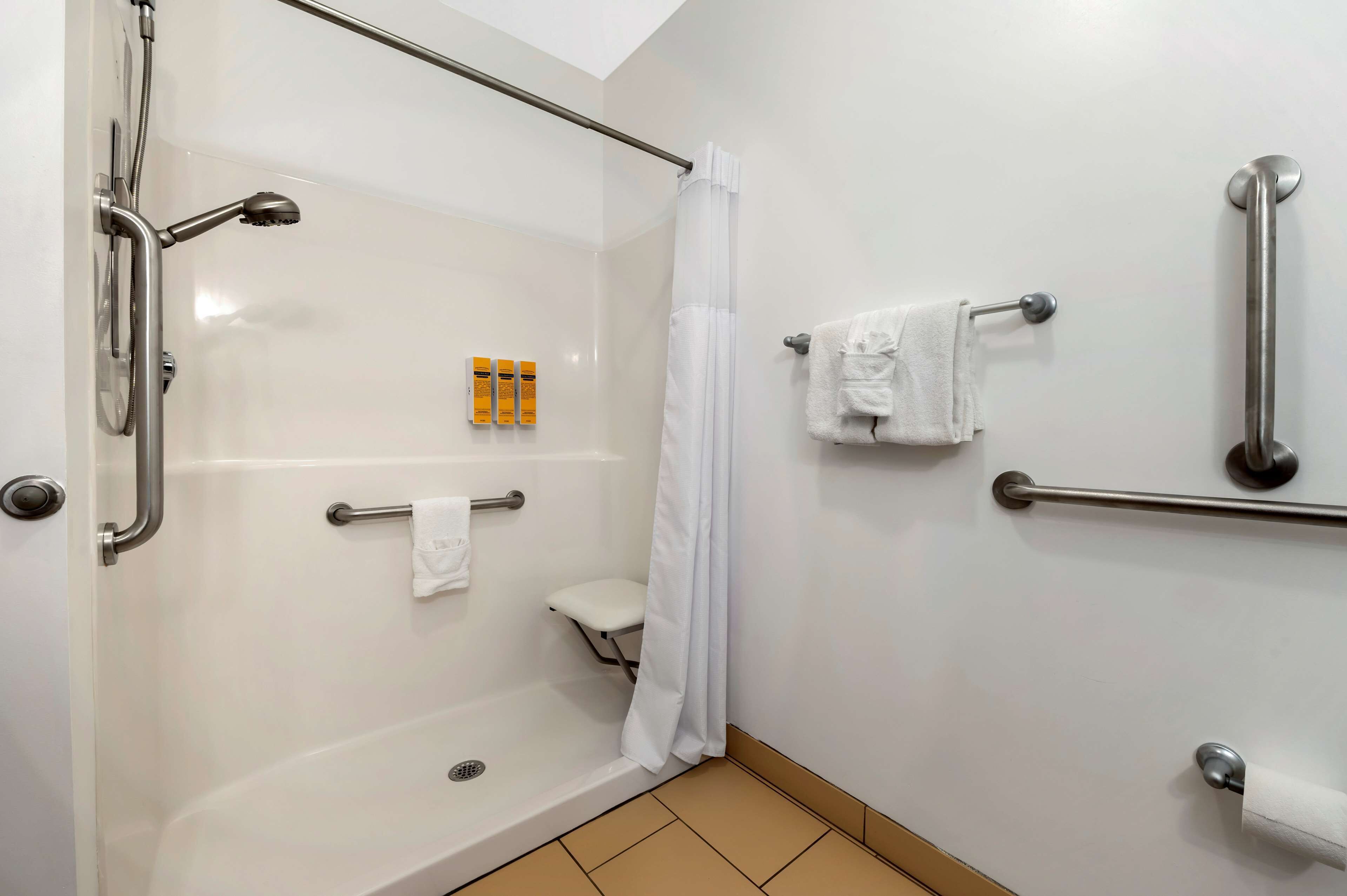 standard room, 2 queen beds, accessible, non smoking (walk-in shower) | bathroom | combined shower/bathtub, designer toiletries, hair dryer, towels