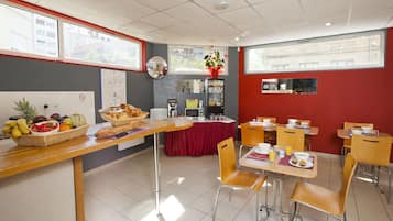 Esmorzar diari continental (10 EUR per persona)