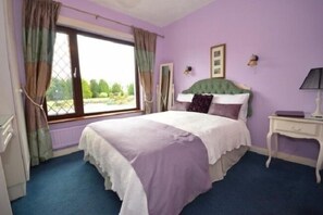 Double Room, Ensuite | In-room safe, individually furnished, soundproofing, iron/ironing board - Gorman's B&B (Killarney)