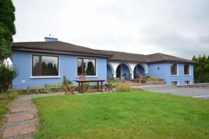 Front of property - Gorman's B&B (Killarney)