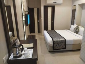 Deluxe Double Room | Blackout curtains, iron/ironing board, free WiFi - Hotel Shree Narayana by Tia Hotels (Udaipur)