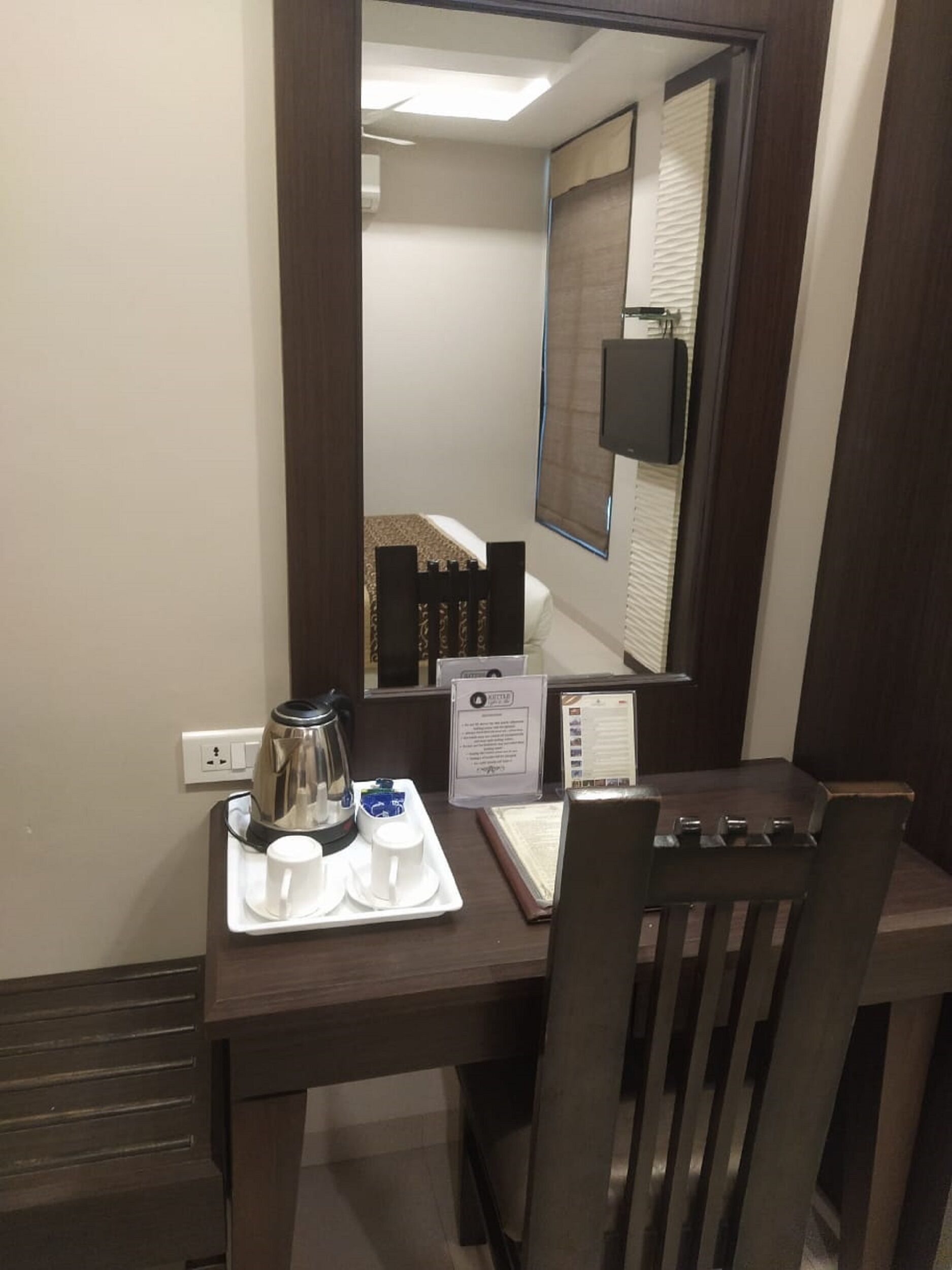 Photo - Shree Narayana Hotel-BAR-Rooftop Terrace-Disc!! 50 mtr from BUS STAND UDAIPUR