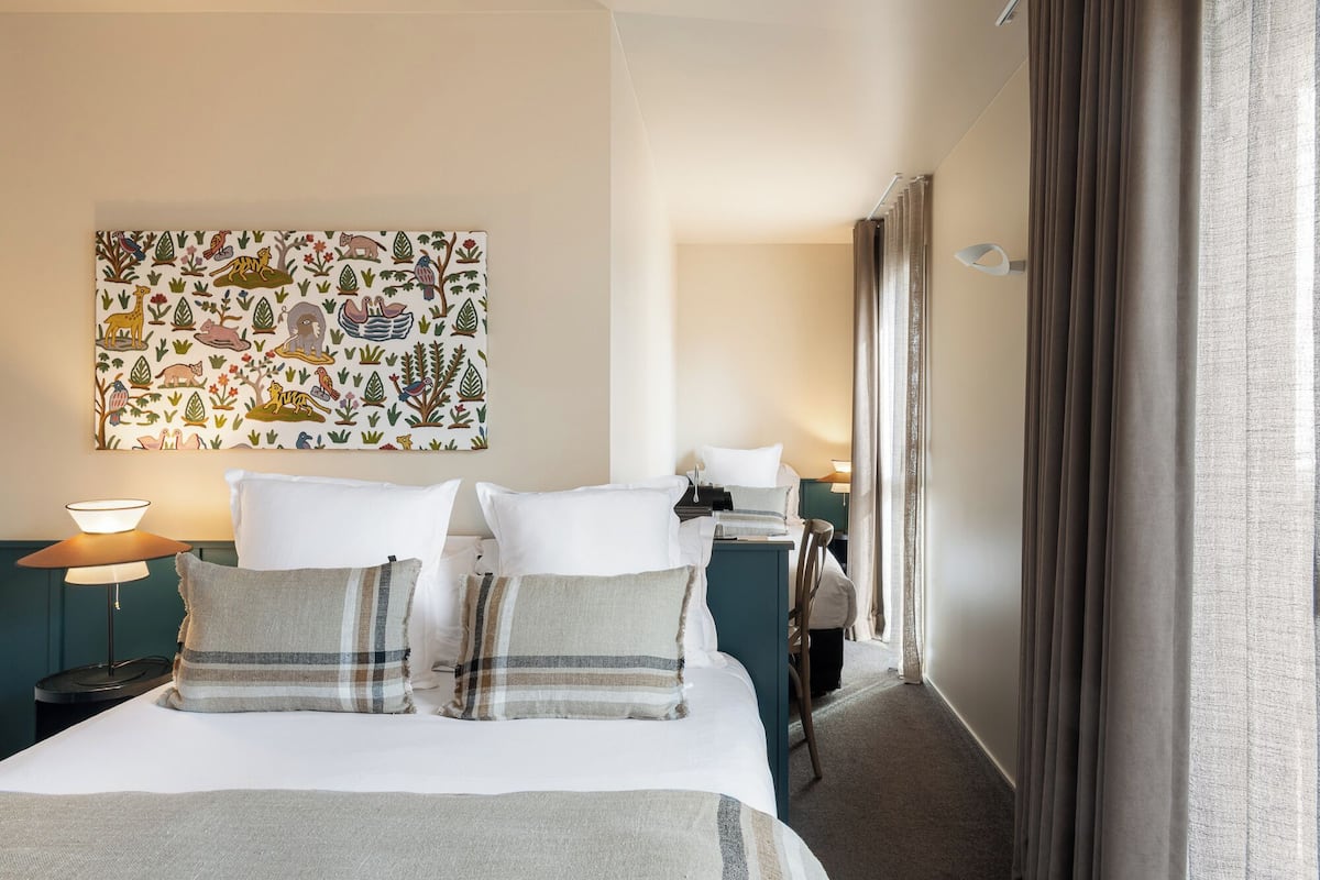 Premium bedding, minibar, individually furnished, blackout curtains