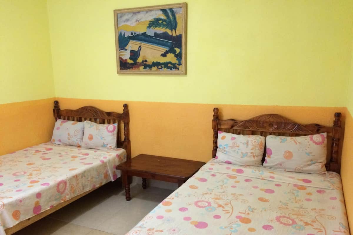 In-room safe, laptop workspace, blackout drapes, iron/ironing board