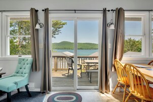 Cottage, 3 Bedrooms, Kitchen, Partial Lake View (Cottage G) | Living area | 32-inch LCD TV with cable channels, TV