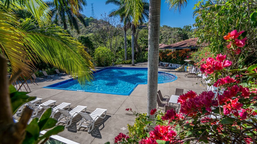 Hotel Colinas del Sol