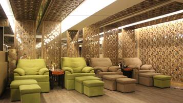 Sauna, steam room, aromatherapy, body scrubs, facials