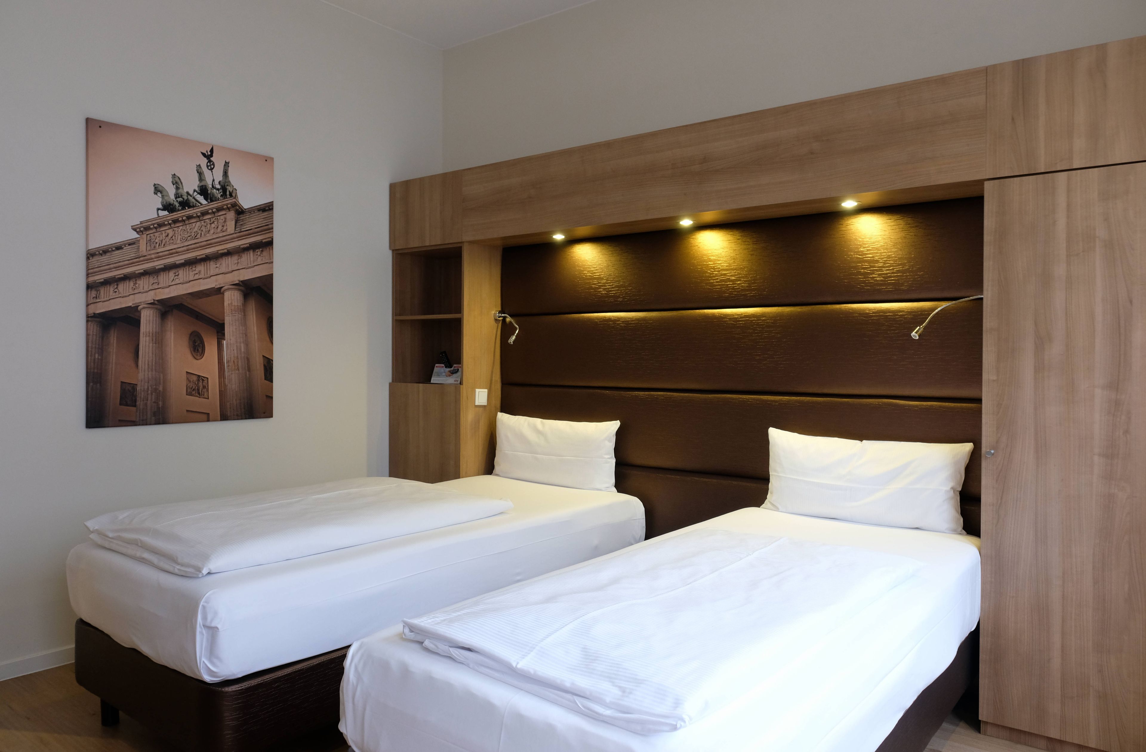 double room, allergy friendly, courtyard view | 1 bedroom, hypo-allergenic bedding, soundproofing, free wifi