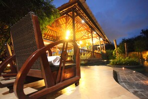 Property grounds - Sanur Seaview Hotel (Denpasar)