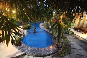 Outdoor pool - Sanur Seaview Hotel (Denpasar)