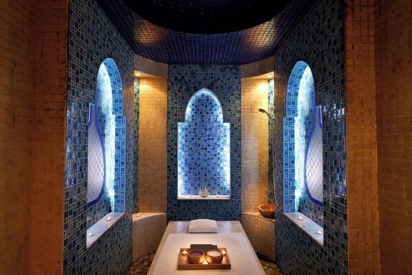 Couples treatment room(s), hot stone massages, deep-tissue massages